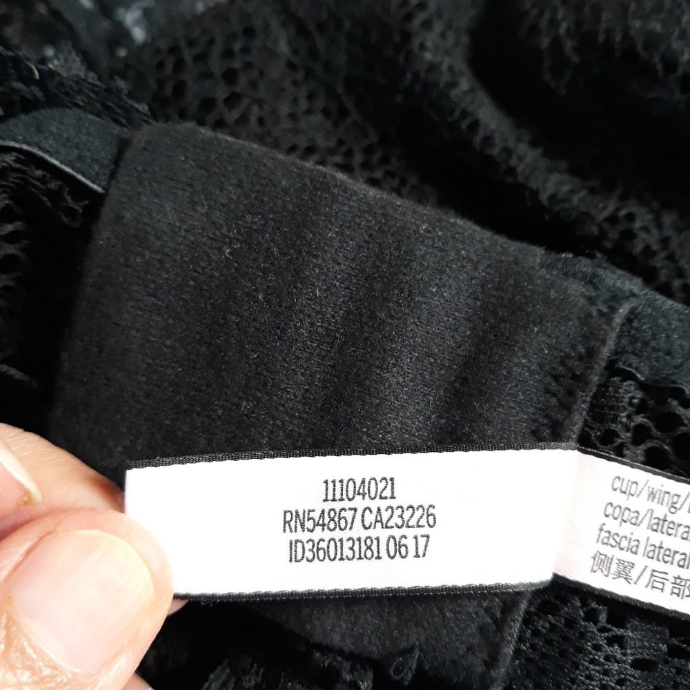 Victoria's Secret Black Lace Bralette Unpadded Size S/P/Ch C75 - Picture 10 of 11